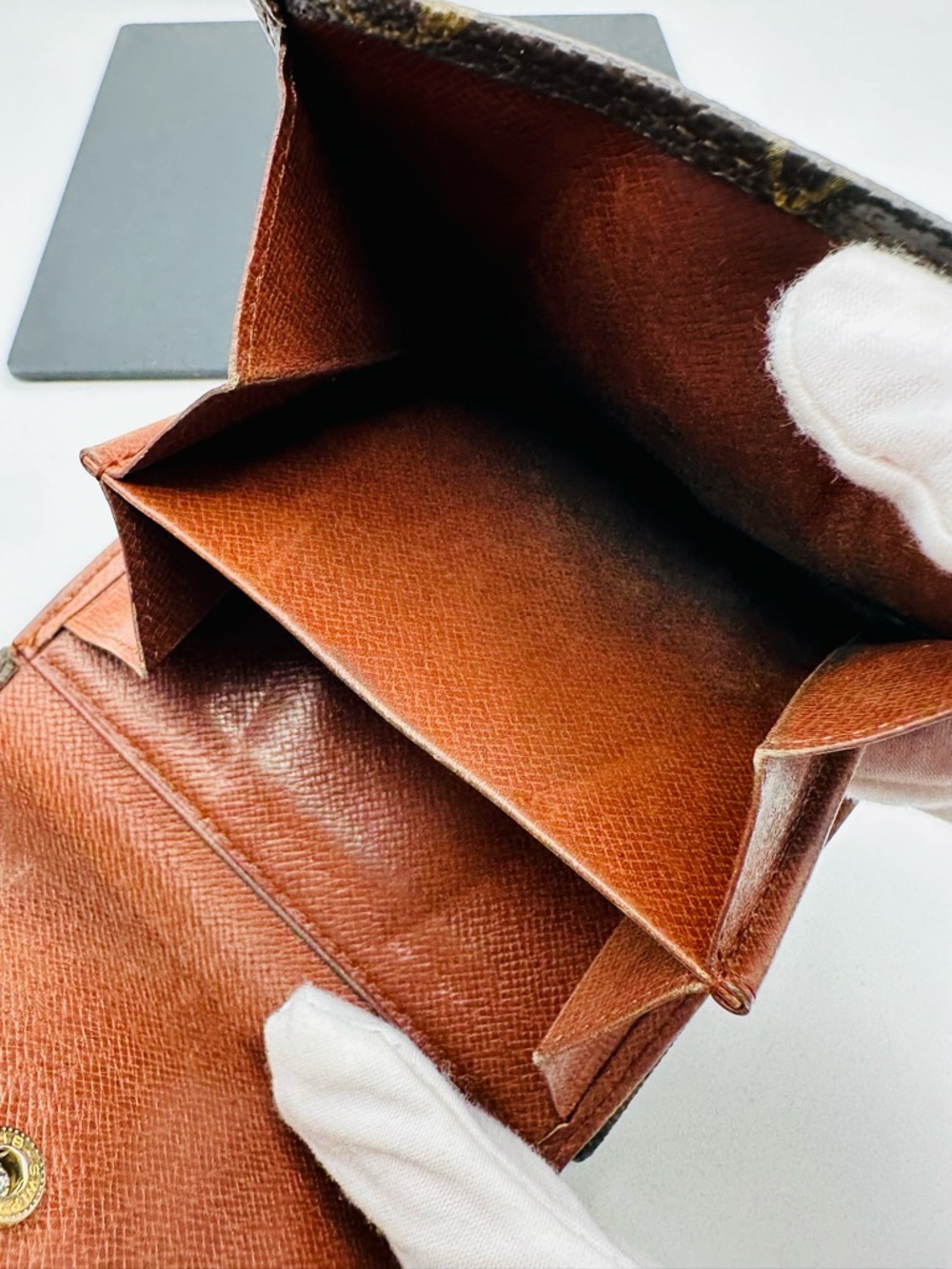 Louis Vuitton Vintage Tri Fold Wallet - Picture 10 of 13